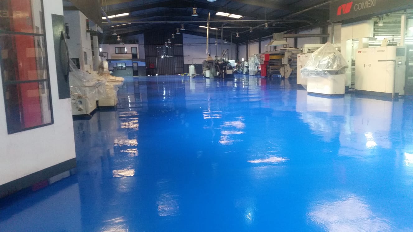 Revêtement époxy autolissant en zone de production Maroc - Sofitrap