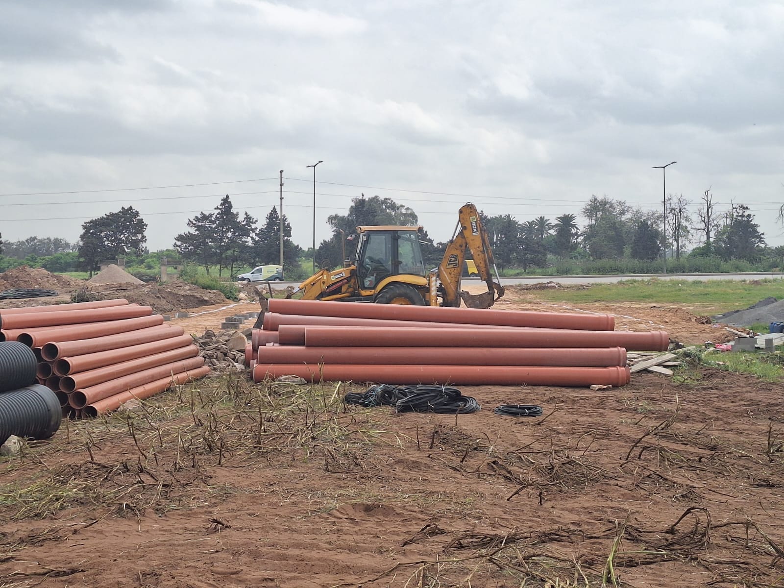 Stockage de canalisations sur chantier de VRD Maroc - Sofitrap